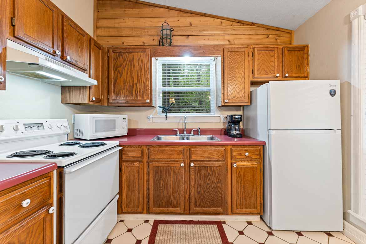 Gale’s Lair Cabin #5 Kitchen