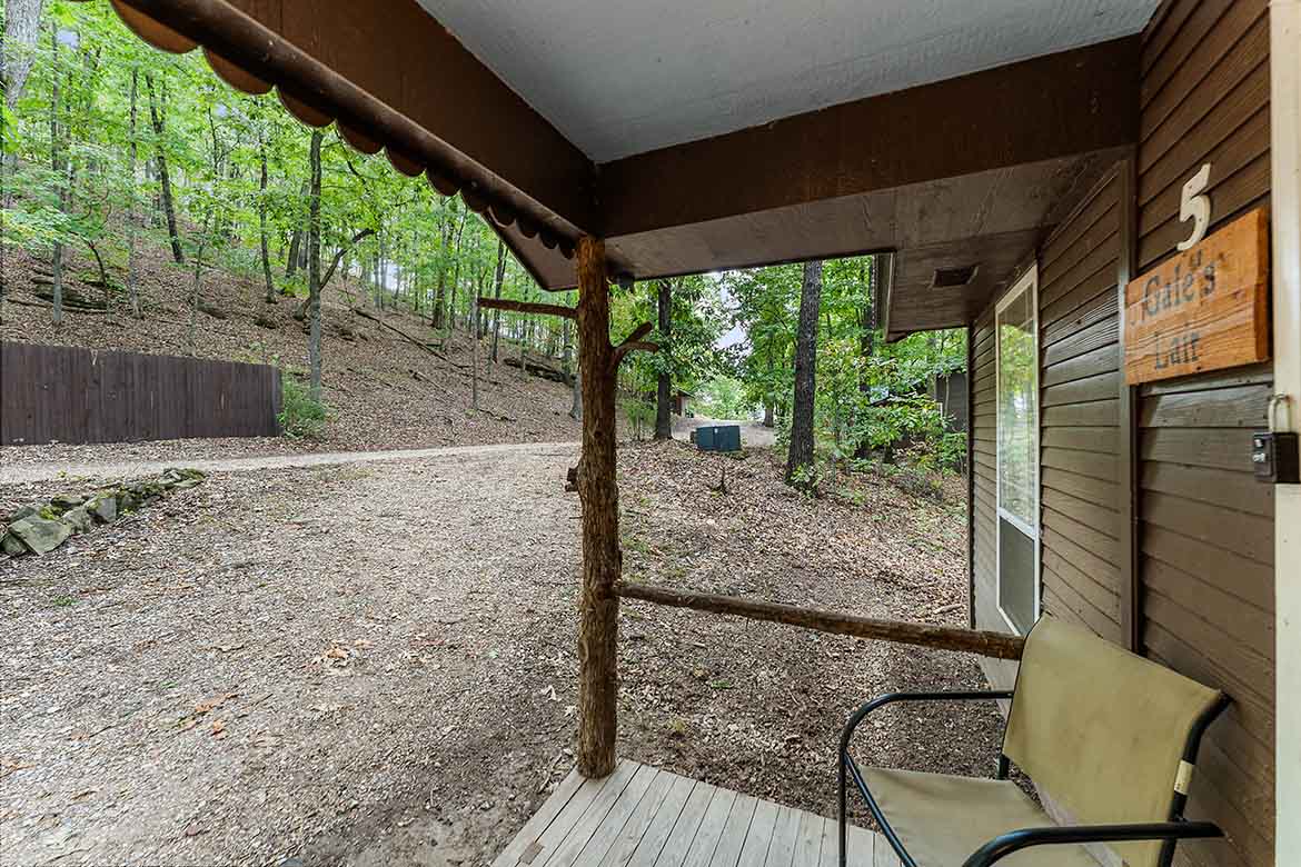 Gale’s Lair Cabin #5 Patio