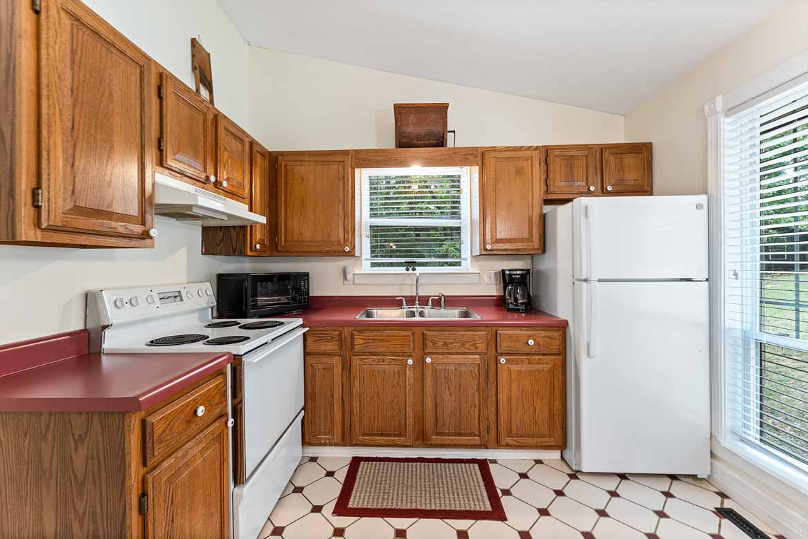 Mountain View Cabin #1 Kitchen