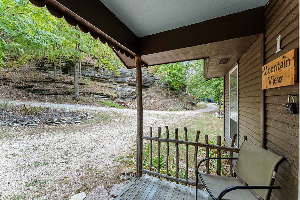 Mountain View Cabin #1 Patio