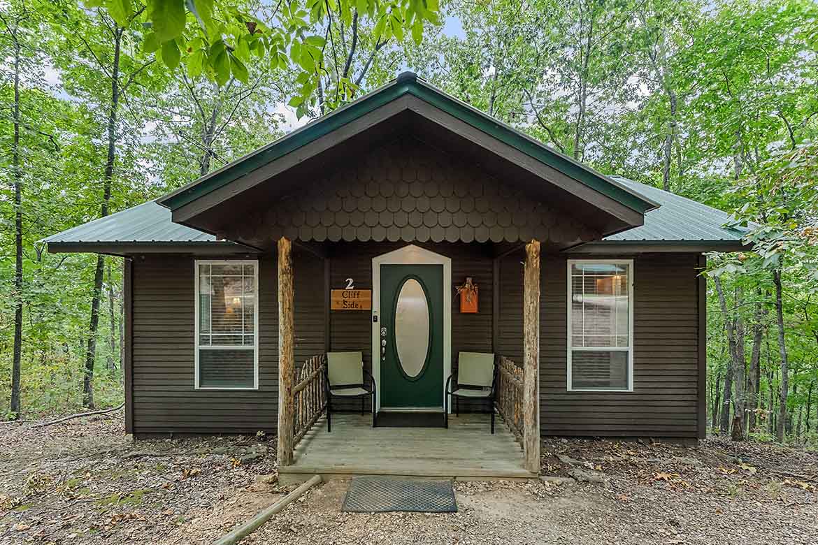 Ozark Spring Cabins - Cliff Side Cabin 02 — gallery preview 3