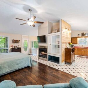Ozark Spring Cabins Rock Bluff Cabin #3