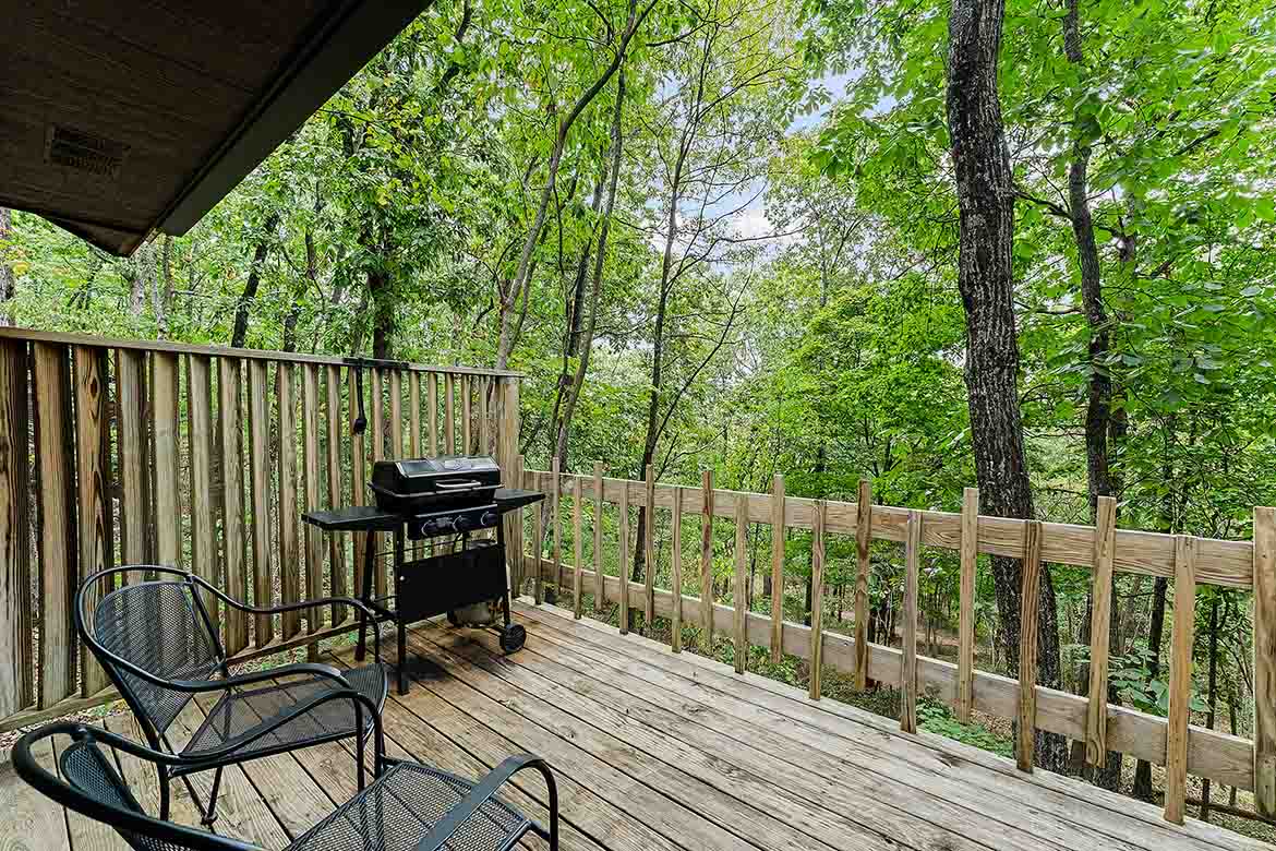 Spring Haven Cabin #6 Deck
