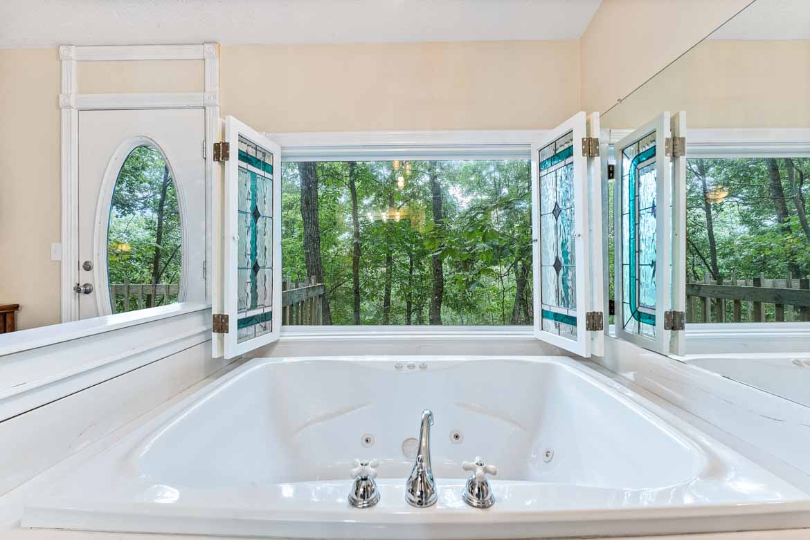 Spring Haven Cabin #6 Jetted Tub