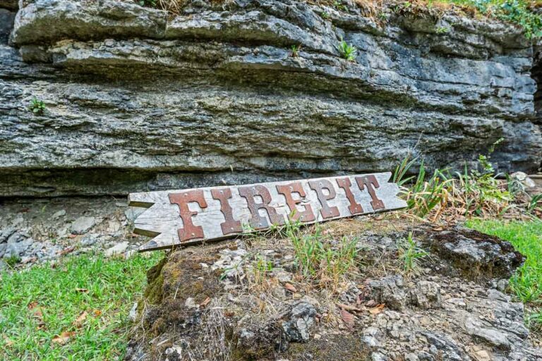 Ozark Spring Cabins Firepit Sign